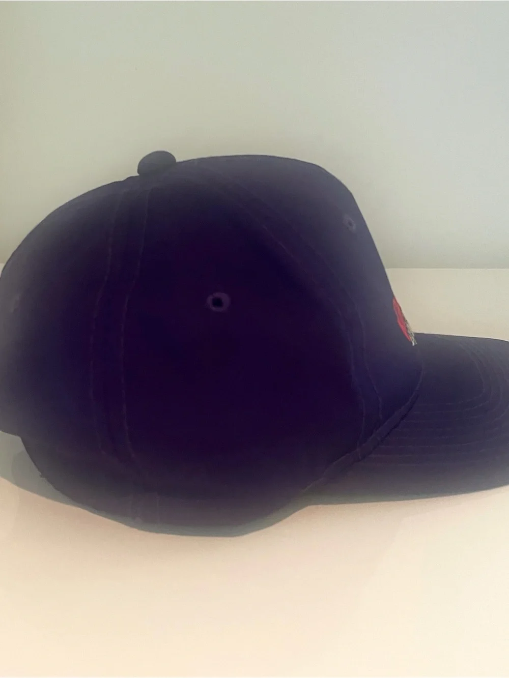 Rare Vintage 1993 RED GROOMS Ruckus Taxi Cab Purple Hat- NYC Exhibition - New